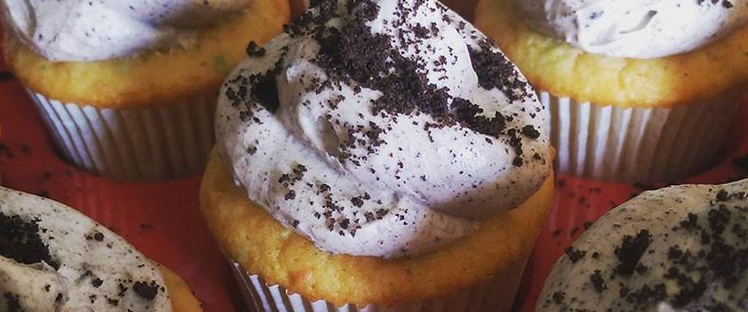Cookies and Cream Funfetti Oreo Cupcakes